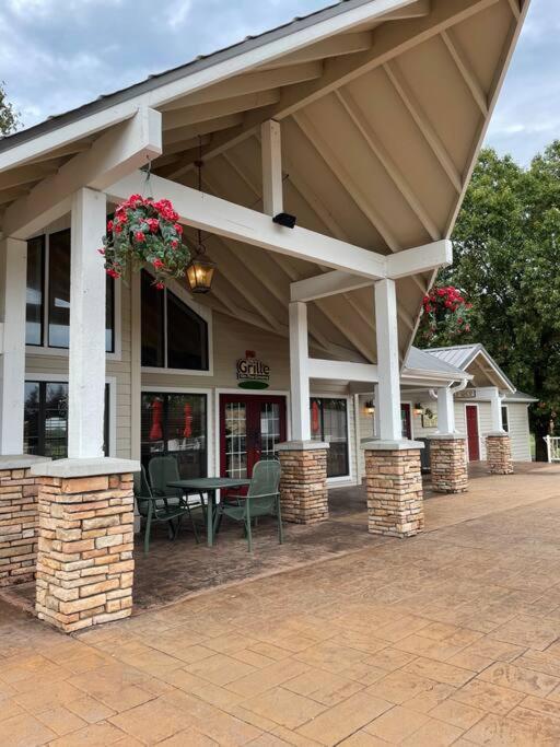 Penthouse Suite At Holiday Hills Book Today Branson Extérieur photo